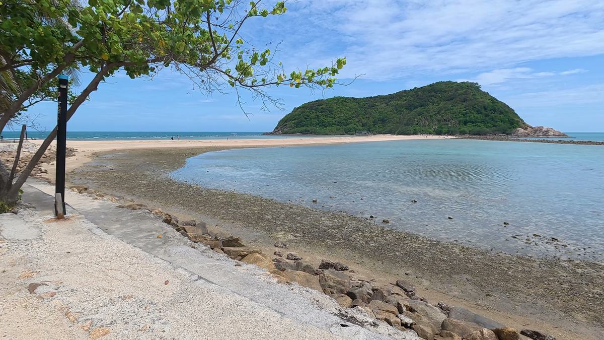 Koh Ma sandbar, Koh Phangan, Thailand